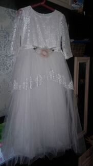 Красивое праздничное белое платье для девочки