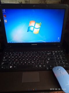 Ноутбук игровой SAMSUNG i3