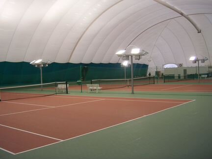 Продается прибыльный теннисный комплекс