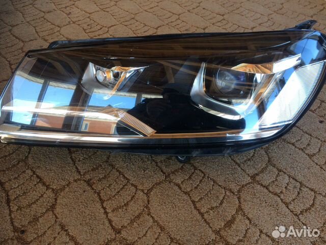Фара передняя левая Фольксваген Туарег NF 2015-18