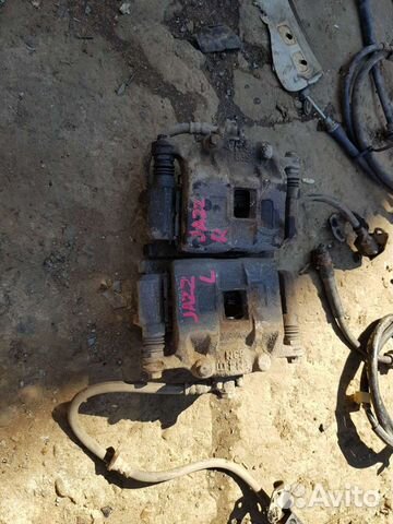 Суппорта передние пара Хонда Джаз Фит