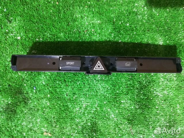 Кнопка аварийной сигнализации Opel Astra H