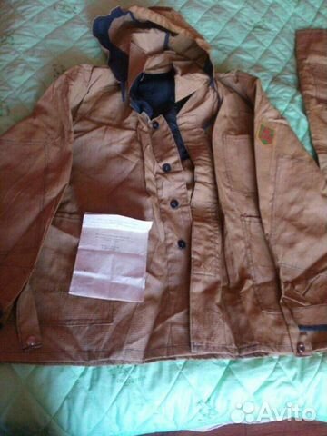 Защитный костюм