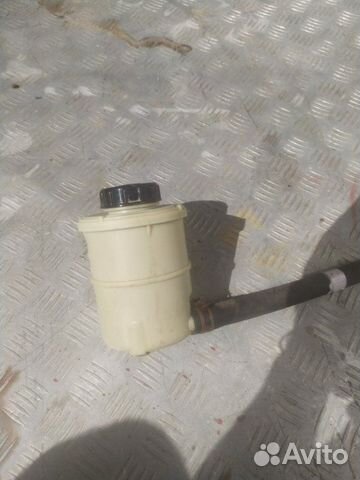 Бачок гидроусилителя руля Renault Sandero 1