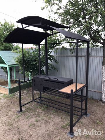 Мангал с крышей