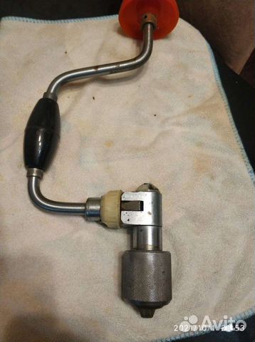 Ручная дрель 