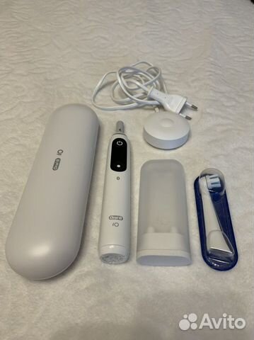 Элетрическая зубная щетка Oral b iO series 7