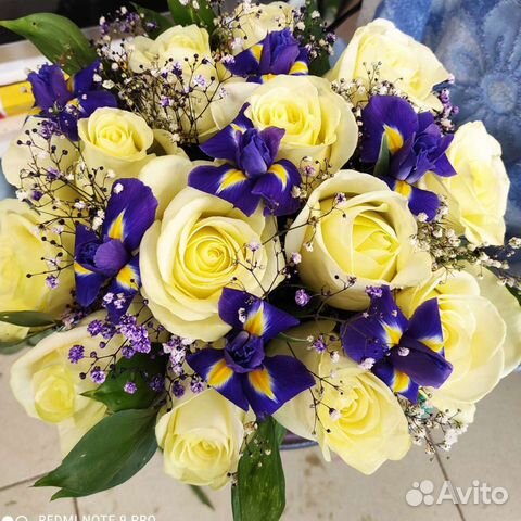 Живые цветы, мягкие игрушки, гелевые шары