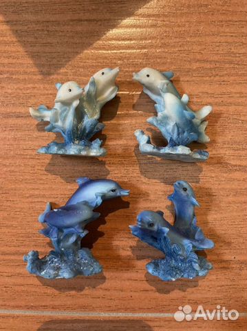 Декоративные фигурки дельфинов