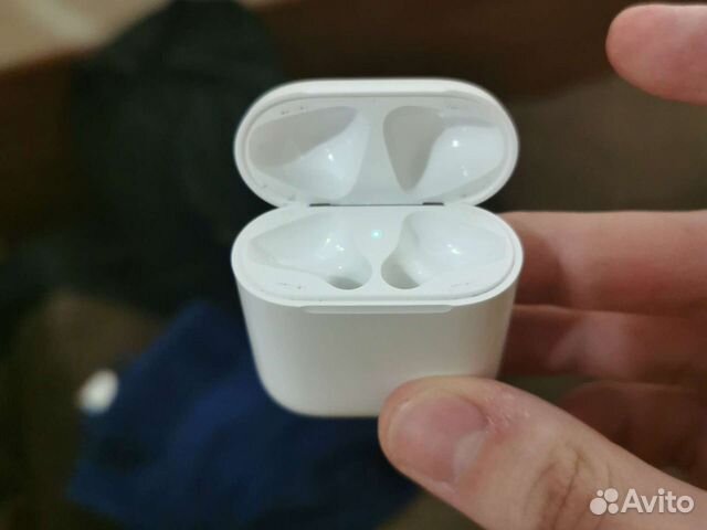 Сломался кейс для airpods