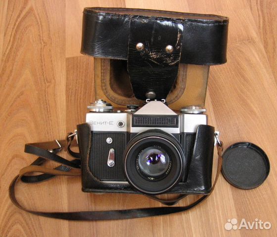 Плёночный фотоаппарат Зенит Е