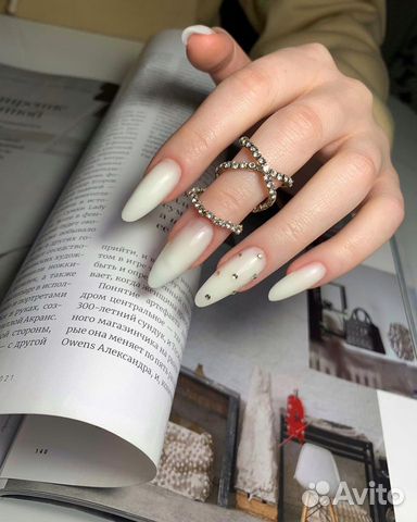 Наращивание ногтей, маникюр, педикюр