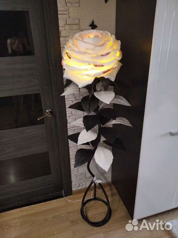 Светильники ростовые «Розы с бутонами и без бутоно