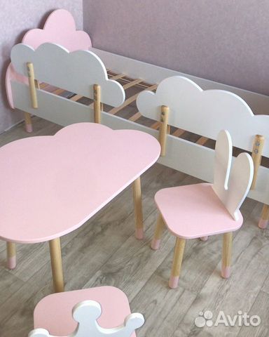 Детский стол и стул
