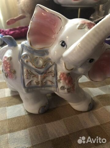 Фарфоровый слон