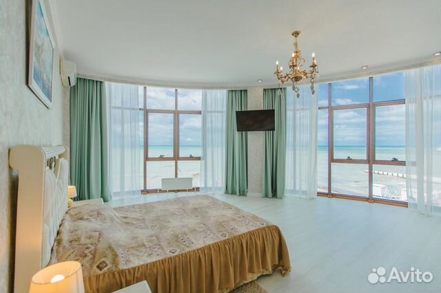 

3-к. квартира, 150 м², 2/4 эт.