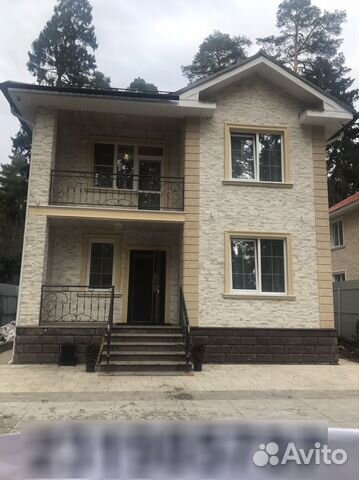 

Коттедж 350 м² на участке 9 сот.