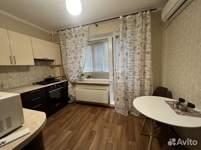 

1-к. квартира, 37,6 м², 2 кровати