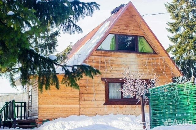 

Дом 200 м² на участке 10 сот.