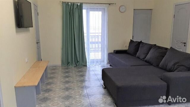 

3-к. квартира, 100 м², 2/2 эт.