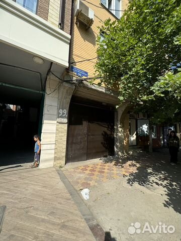 

1-к. квартира, 45 м², 1/2 эт.
