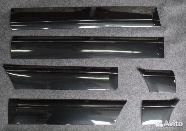 Молдинги на ваз 2114.2115 в цвет кузова