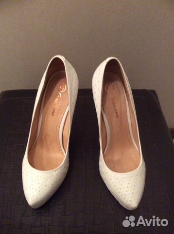 Свадебные белые туфли Свадебные белые туфли