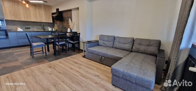 

2-к. квартира, 64 м², 8/8 эт.