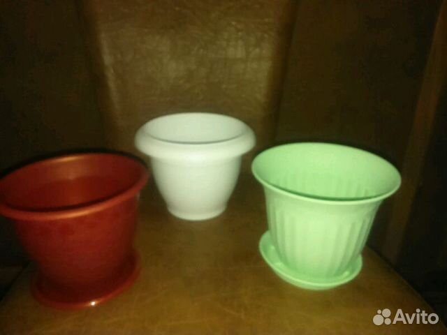 Горшочки новые для цветов