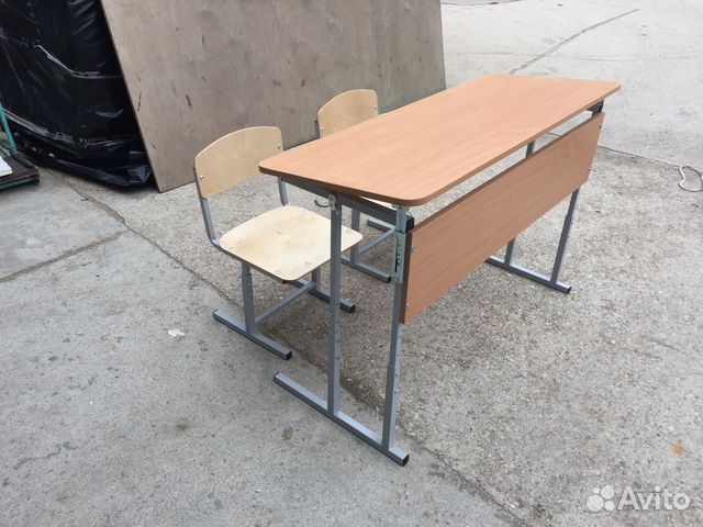 Школьная парта регулируемая