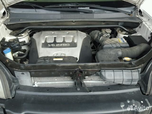 В разборе Hyundai tucson 2005 белый