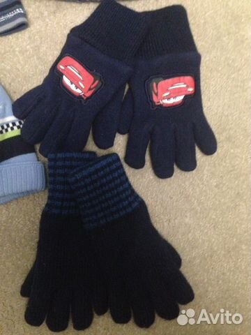 3 шапки и перчатки H&M 3 шапки и перчатки H&M