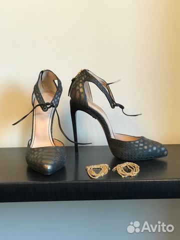 Босоножки. Новые. Размеры 37,38 Босоножки. Новые. Размеры 37,38