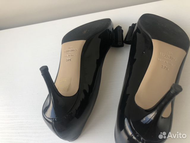 Туфли Valentino 37,5р лак оригинал оч хор состоя Туфли Valentino 37,5р лак оригинал оч хор состоя
