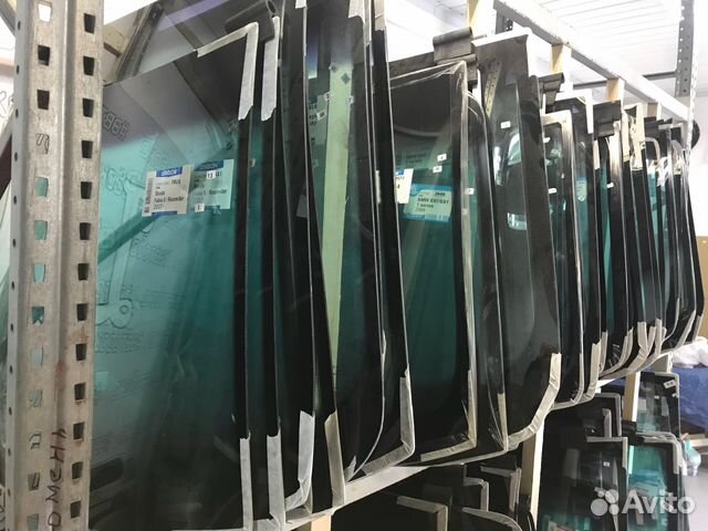 Лобовое стекло Renault Sandero / Duster