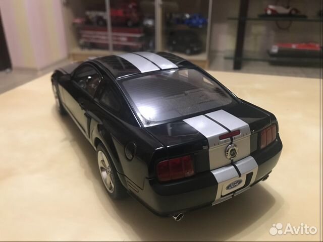1:18 Ford Mustang Shelby GT 2005 Autoart 1/18