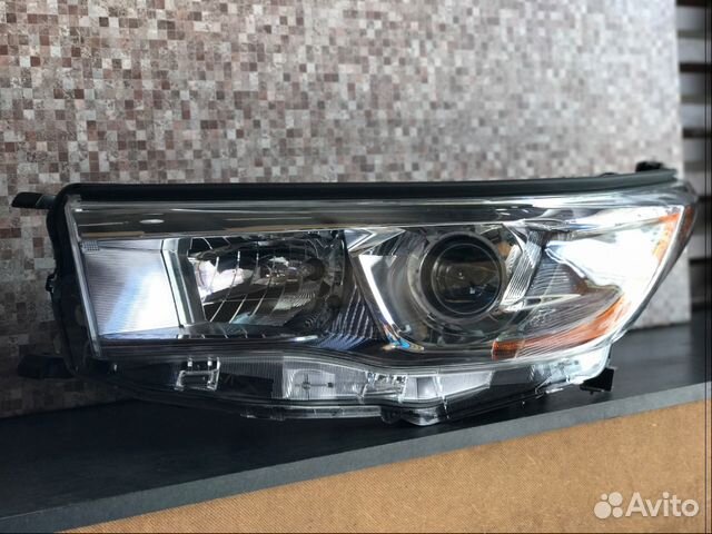 Фара Левая Toyota Хайлендер lll U50 u55 оригинал