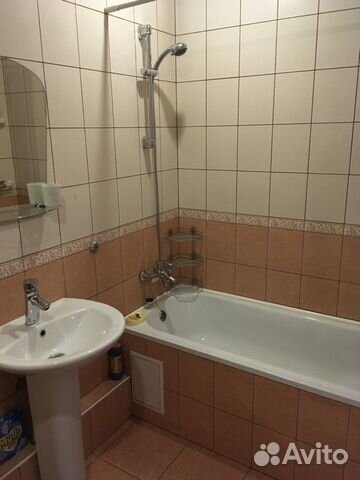 2-к квартира, 60 м², 6/10 эт.