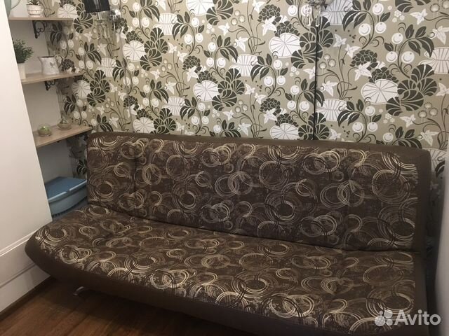 Диван