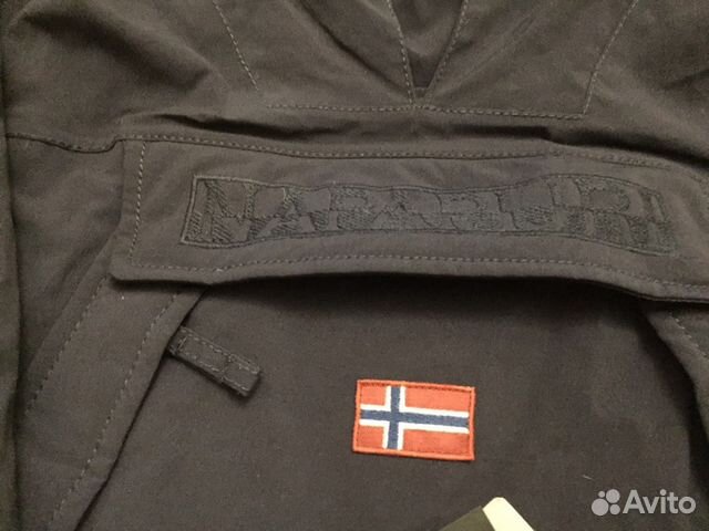 Анорак жен. Napapijri Skidoo с мехом разм. L новый Анорак жен. Napapijri Skidoo с мехом разм. L новый