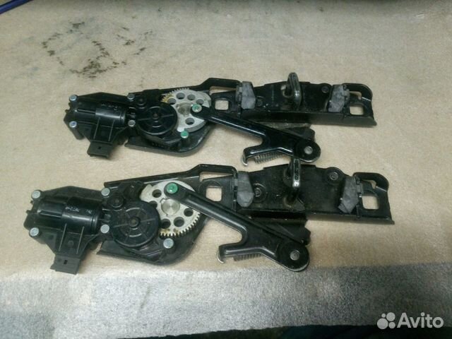 Замок багажника с доводчиком Land Rover Sport