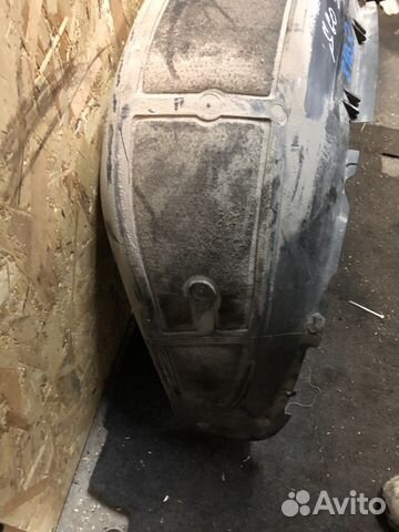 Подкрылок задний правый Volvo S60 v70 08693296