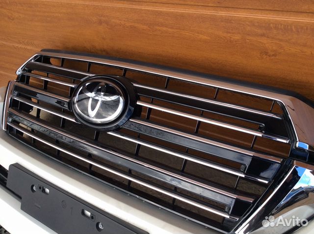 Эмблема Land Cruiser 200 2019 Эмблема Land Cruiser 200 2019