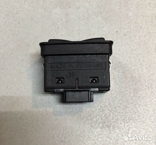 Кнопка стеклоподъемника BMW E39 Кнопка стеклоподъемника BMW E39