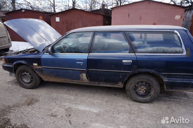 Toyota Camry 2.0 МТ, 1987, битый, 400 000 км