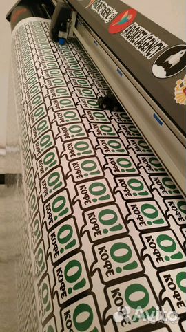 pechat nakleek izgotovlenie nakleek