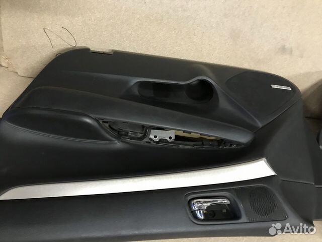 Обшивка правой двери двери Infiniti G35 V36