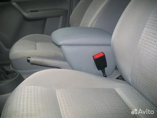 Подлокотник для Volkswagen Caddy Подлокотник для Volkswagen Caddy