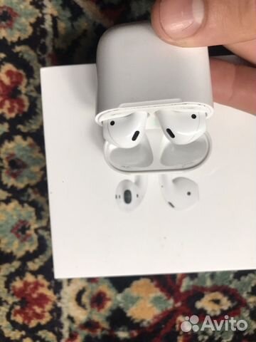 AirPods AirPods