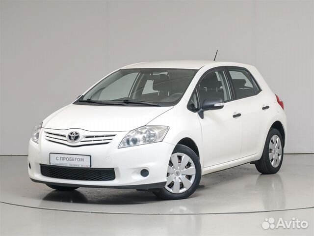 Toyota Auris 1.6 AT, 2012, 82 117 км